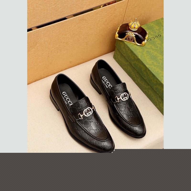 G*u*i leather shoes